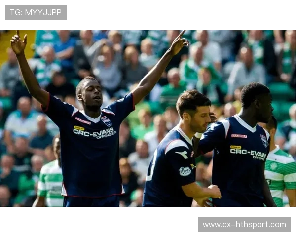 荷兰队边锋闪耀全场，重新赢得主力位置，荷兰队边锋闪耀全场,重新赢得主力位置是什么