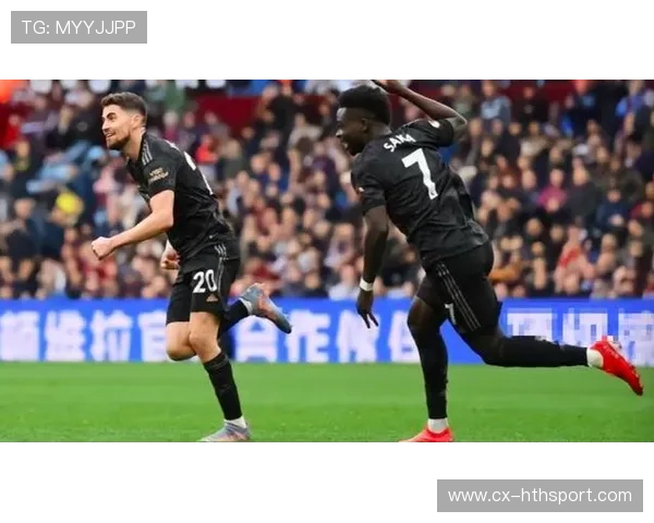 约克雷斯亮相酋长球场，接萨卡传中凌空垫射击中立柱